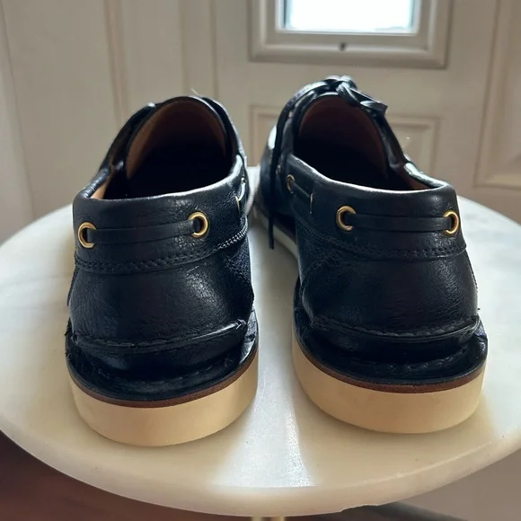 Gucci Web Accent Leather Boat Shoes Men’s Size 9.5 Dark Blue Excellent Condition